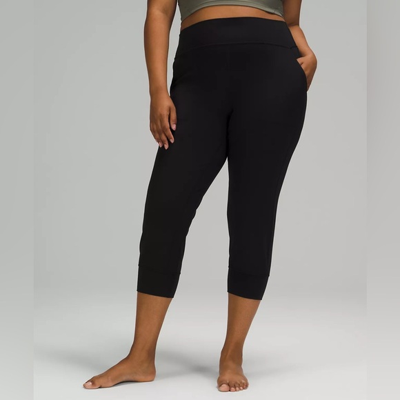lululemon Align™ High-Rise Cropped Jogger. Olive green. - Picture 2 of 5